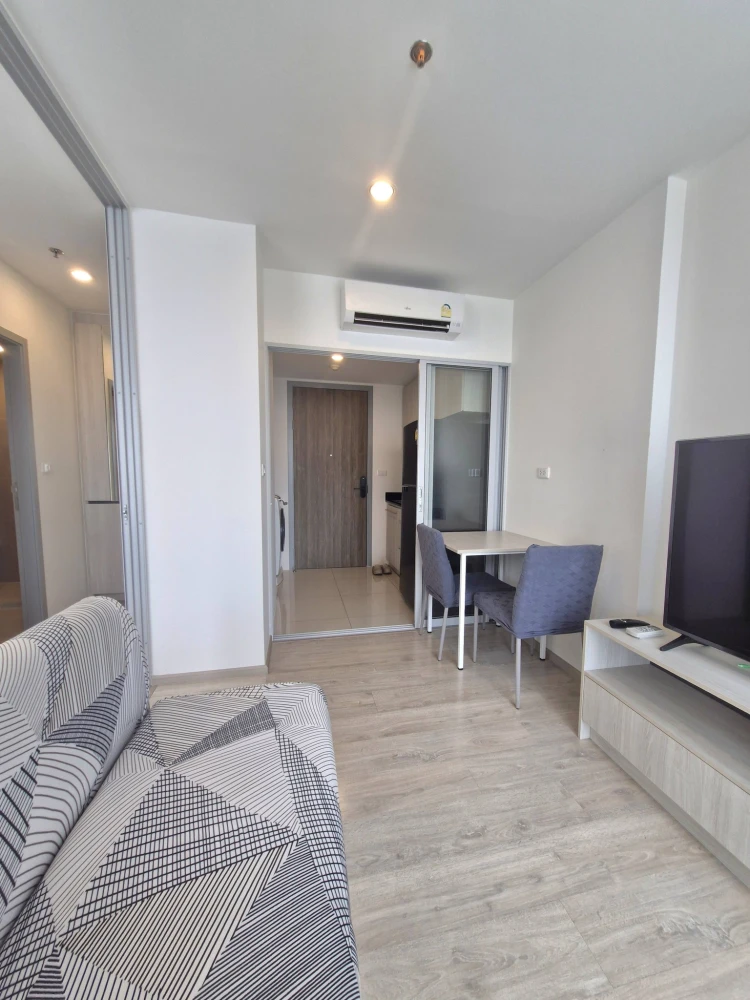 For rent: Niche Mono Chaengwattana, 31st floor, very high floor, north facing, view of Muang Thong, fully furnished with appliances, beautiful and rel