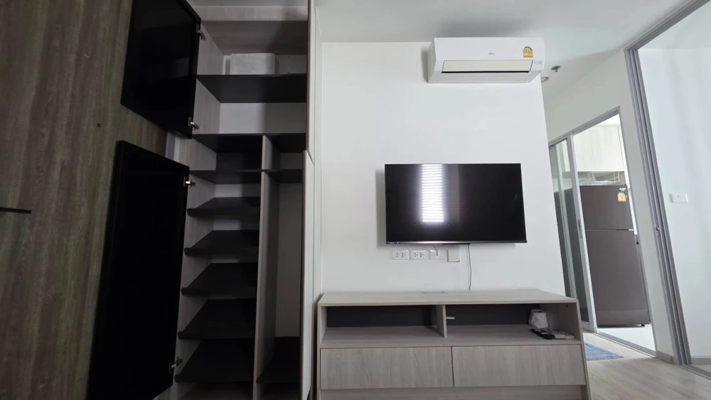 For rent: Niche Mono Chaengwattana, corner room, 15th floor, divided into separate rooms, appliances included, buy as if you were using it yourself,