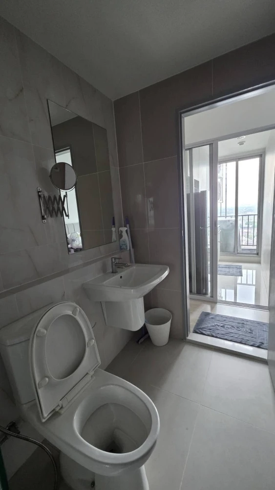 For rent: Niche Mono Chaengwattana, corner room, 15th floor, divided into separate rooms, appliances included, buy as if you were using it yourself,