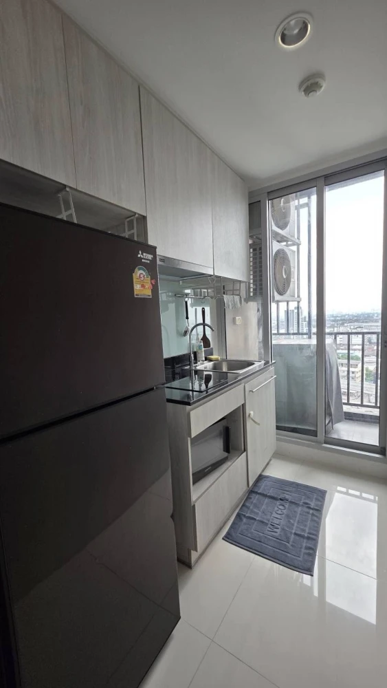 For rent: Niche Mono Chaengwattana, corner room, 15th floor, divided into separate rooms, appliances included, buy as if you were using it yourself,