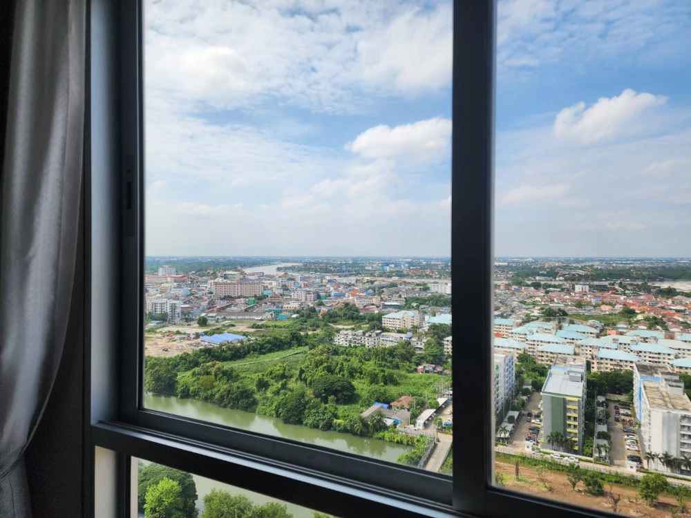 For rent Niche ID @ Pakkred Station, very spacious room, high floor, clear view at a great price. If interested, hurry up.