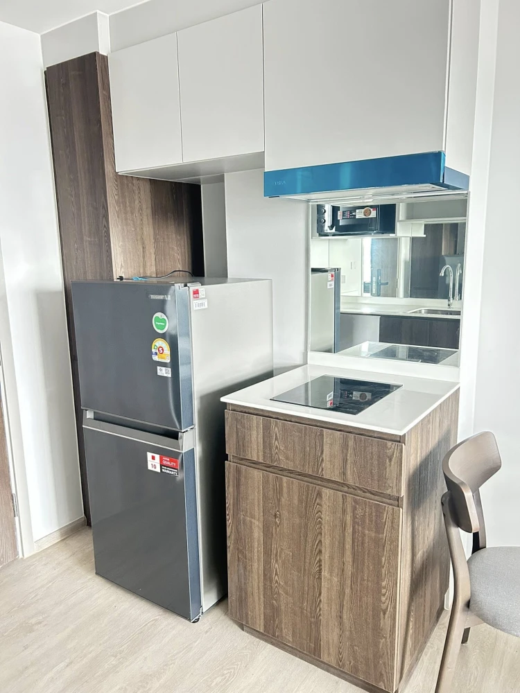 For rent: New Cross Kookot Station, 1 bedroom, 1 living room, corner room, 6th floor, quiet, very private, very worth booking.