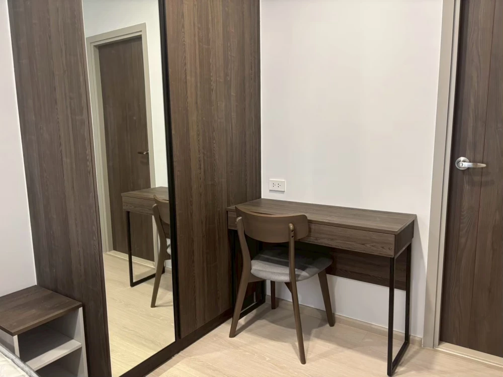 For rent!! New Cross Khu Khot Station, 2nd floor, Building B, beautiful room, fully furnished, ready to move in. Don't miss out!!