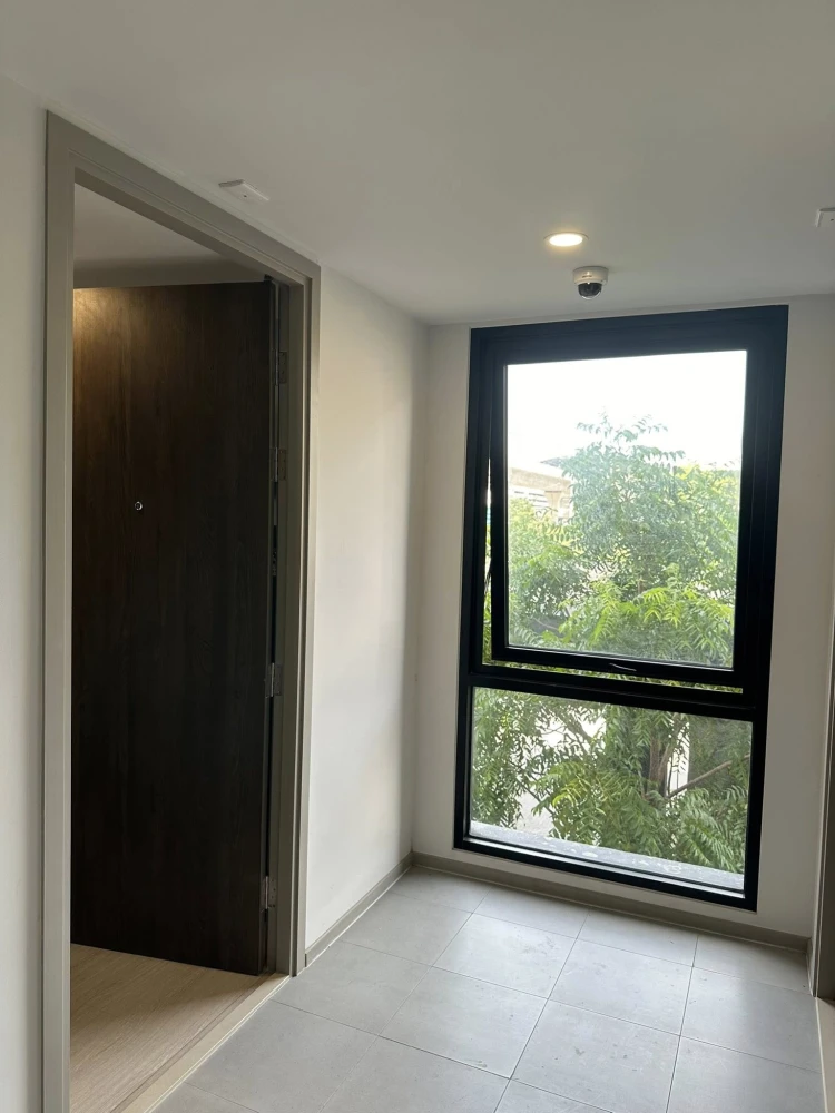 For rent: New Cross Khukot Station, 2nd floor, corner unit. Interested in owning this property? Book now! Don't miss out! Act fast!