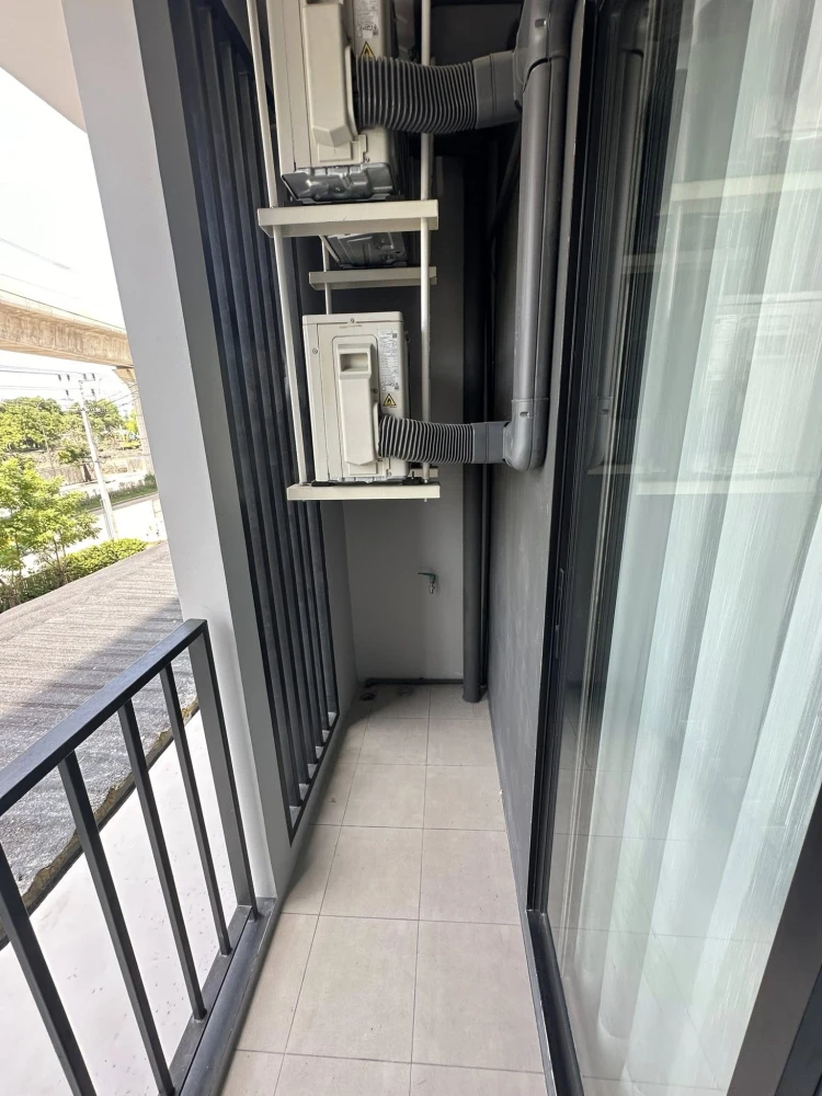 For rent: New Cross Khukot Station, 2nd floor, corner unit. Interested in owning this property? Book now! Don't miss out! Act fast!