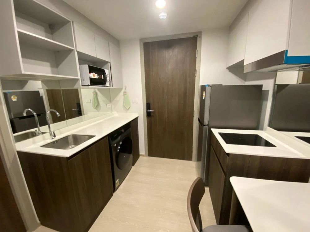 For rent: New Cross Kookot Station, 3rd floor, fully furnished. Interested? Hurry and book now. Don't miss out!