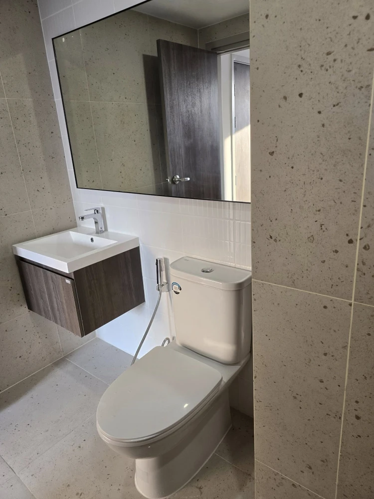 For rent: New Cross Kookot Station, ready to move in, fully furnished, good price, hurry and reserve now.