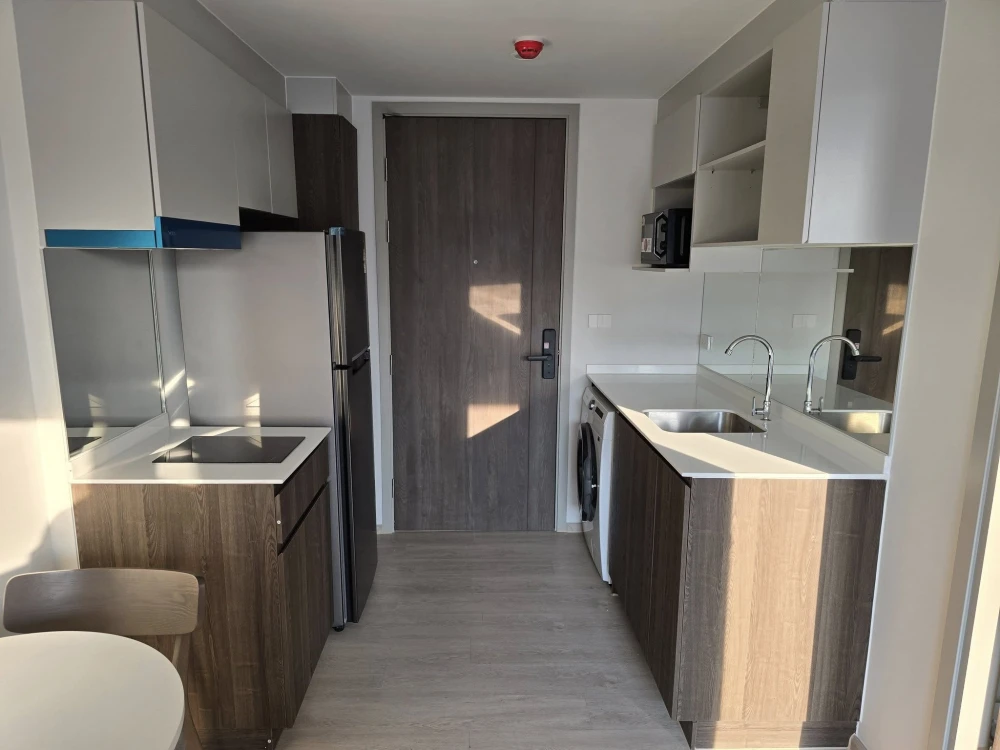 For rent: New Cross Kookot Station, ready to move in, fully furnished, good price, hurry and reserve now.