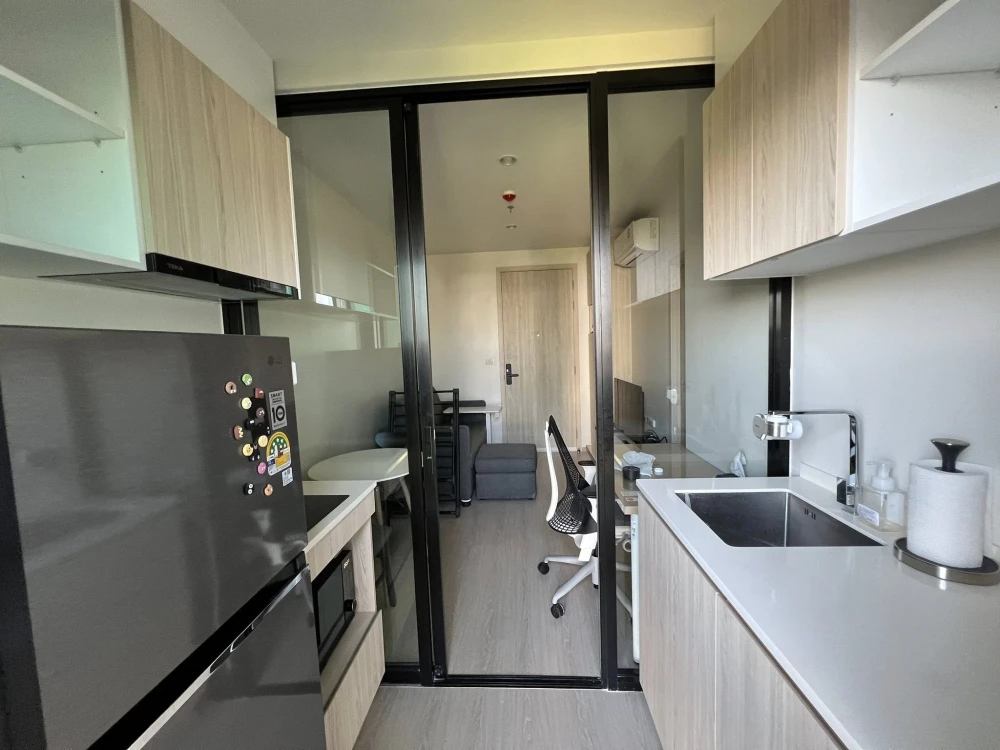For rent: New Noble Ratchada-Ladprao, beautiful room, just the right size, separate bedroom and living room, move in now!
