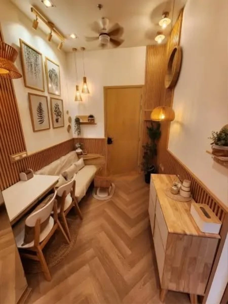 For rent: New Noble Ratchada-Ladprao. Very high ceilings with double walls to reduce heat inside the room. Fully furnished with built-in features. Boo