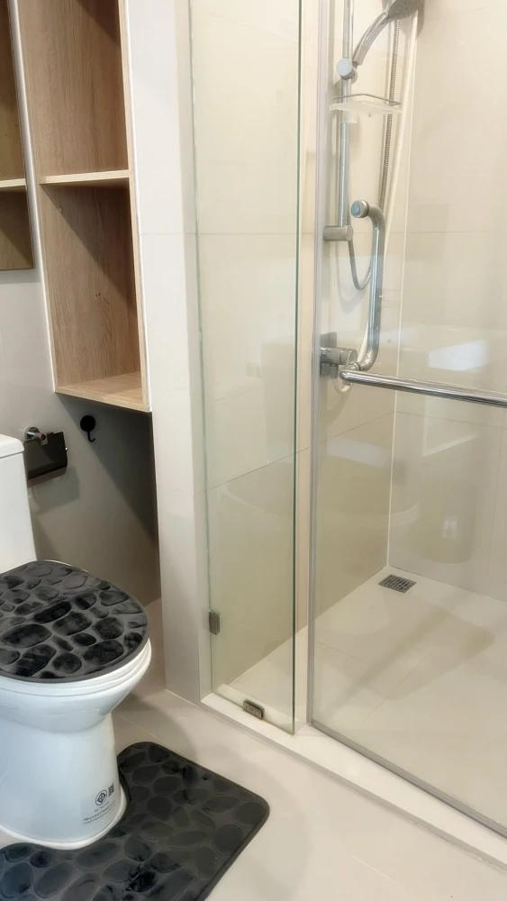 For rent, New Noble Srinakarin-Lasalle, clear view, separating the kitchen Complete electrical appliances. Book now. Hurry up. Don't be late.