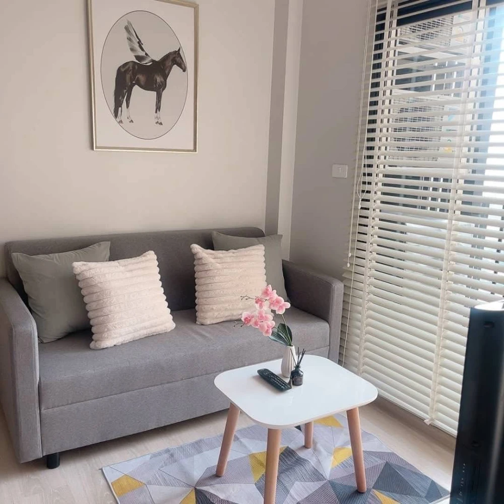 For rent: New Noble Srinakarin-Lasalle, a nice room, fully furnished and equipped with appliances. Just bring your own luggage and move in.