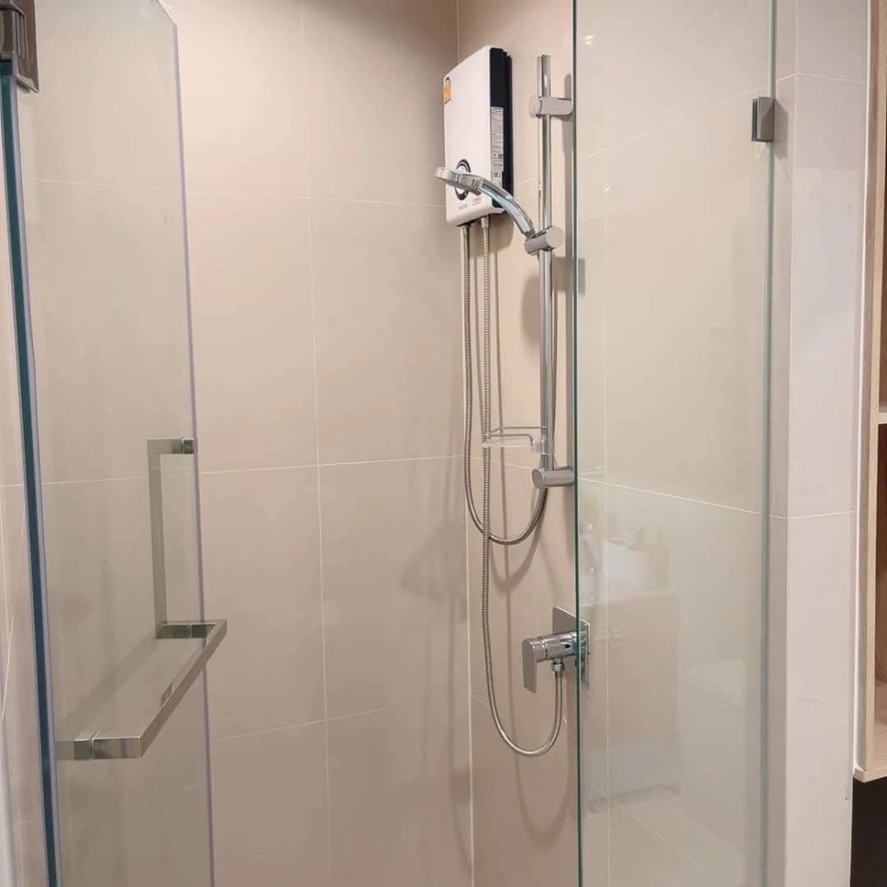 For rent: New Noble Srinakarin-Lasalle, a nice room, fully furnished and equipped with appliances. Just bring your own luggage and move in.