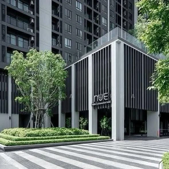 For rent: New Noble Chaengwattana, spacious and comfortable room, fully furnished. Reserve now before it's too late!!!