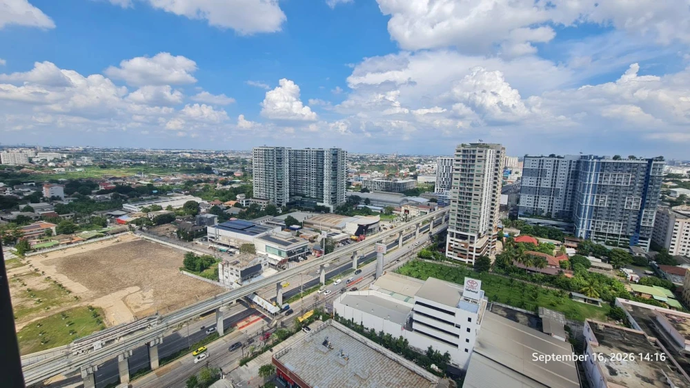 For Rent: New Noble Chaengwattana – Spacious corner unit on the 25th floor with a beautiful view; fully furnished and equipped with appliances, ready