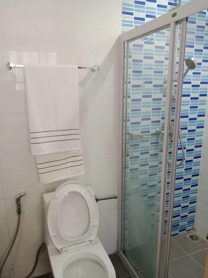 For rent: Neo Condo Seaview Pattaya @ Jomtien (Jomtien). Bedroom with stylish wallpaper. Beautiful sea view. Book now, get it first.