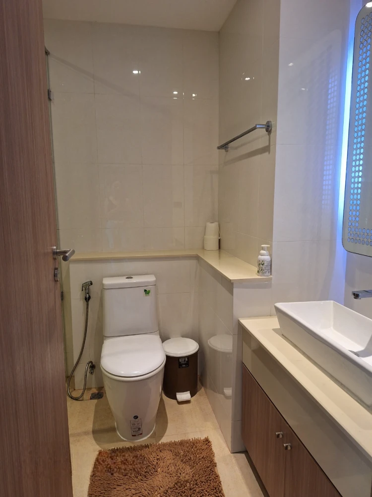 For rent: Nam Talay Condominium (Jomtien), corner room with beautiful view, P floor (Penthouse), just bring your bags and move in.