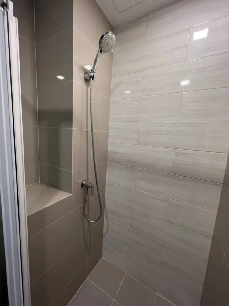 For rent: Brown Condo Phahonyothin-Saphan Mai, fully furnished, full electrical appliances, book now before it's gone.