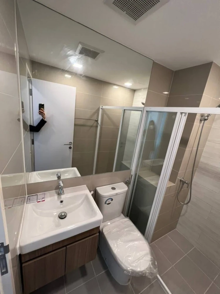 For rent: Brown Condo Phahonyothin-Saphan Mai, fully furnished, full electrical appliances, book now before it's gone.