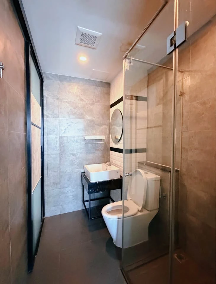 For rent: Brix Condo Charansanitwong 64. Ready to move in. Fully furnished with appliances. Just bring your personal belongings. Don't miss out!