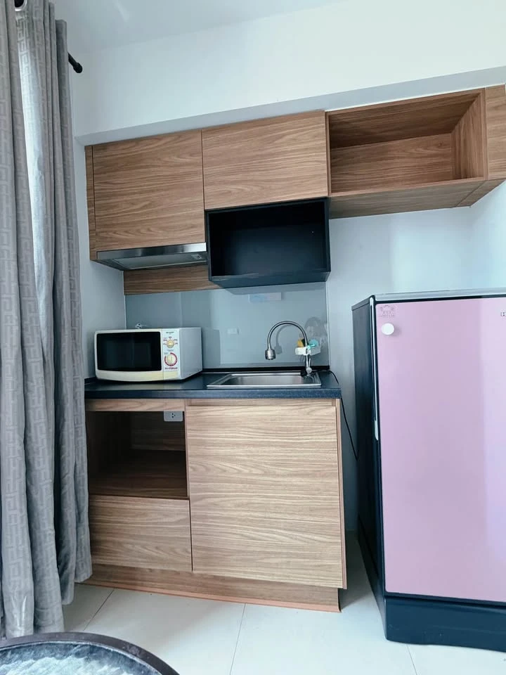 For rent: Brix Condo Charansanitwong 64. Ready to move in. Fully furnished with appliances. Just bring your personal belongings. Don't miss out!