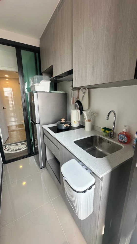 Down payment for sale, Brixton Pet & Play Phahon Yothin 50 Station, swimming pool view, good project, worth living, book now, urgently.