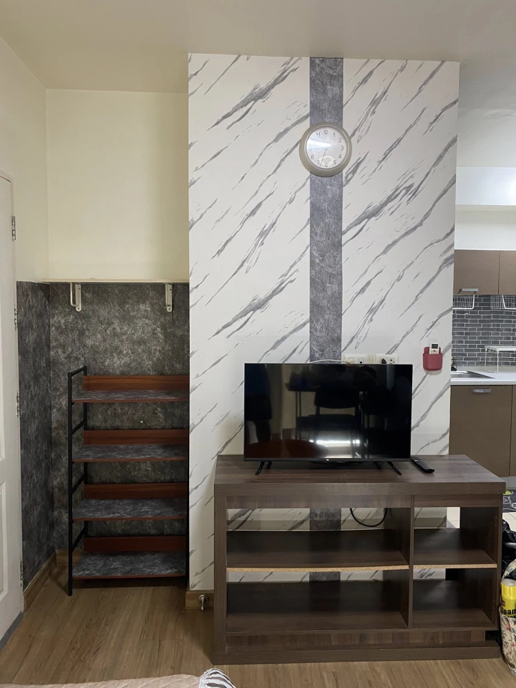 For rent: Briz Condominium, Rama 9-Hua Mak, ready to move in, with great wallpaper. You can reserve today.