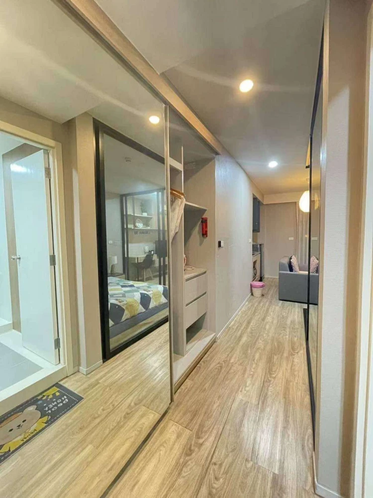 For rent!! Blossom Condo at Sathorn-Charoenrat, 4th floor, Building A, fully furnished, nice room, good location, don't miss it!!