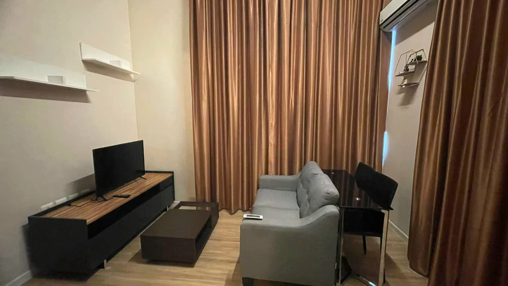 For rent: Blossom Condo at Fashion, ready to move in, fully furnished, electrical appliances included. If you don't book, you'll regret it later.