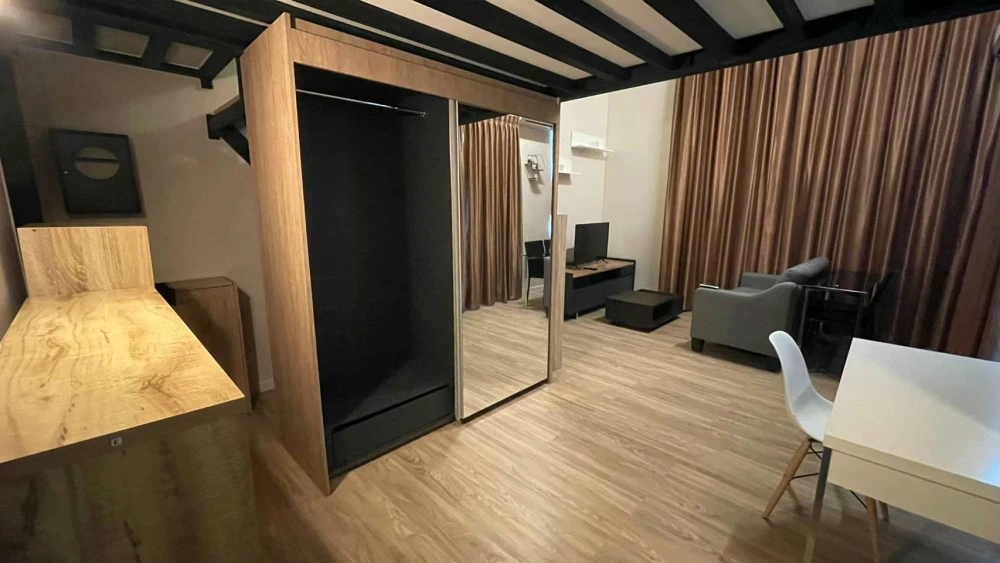 For rent: Blossom Condo at Fashion, ready to move in, fully furnished, electrical appliances included. If you don't book, you'll regret it later.