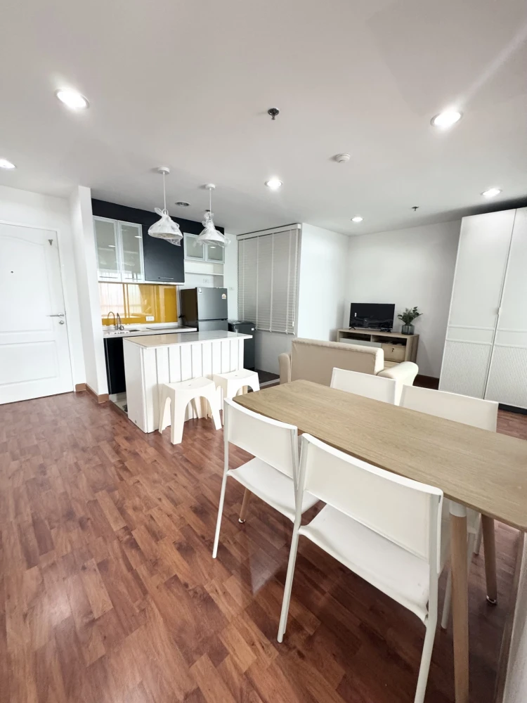 For rent: Bangkok Horizon Ramkhamhaeng. Ready to move in. Fully furnished. Just bring your bags.++