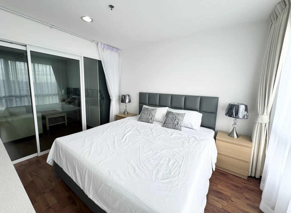 For rent: Bangkok Horizon Ramkhamhaeng. Ready to move in. Fully furnished. Just bring your bags.++