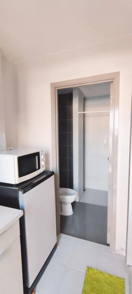 For rent: B Condo Phahon Yothin, 3rd floor, comes with complete decorations. Book now, don't miss it, hurry up.