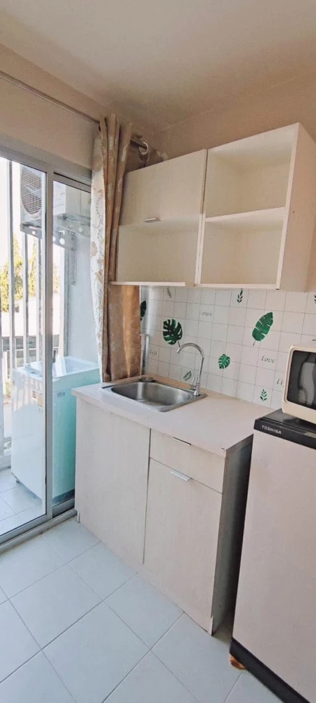 For rent: B Condo Phahon Yothin, 3rd floor, comes with complete decorations. Book now, don't miss it, hurry up.