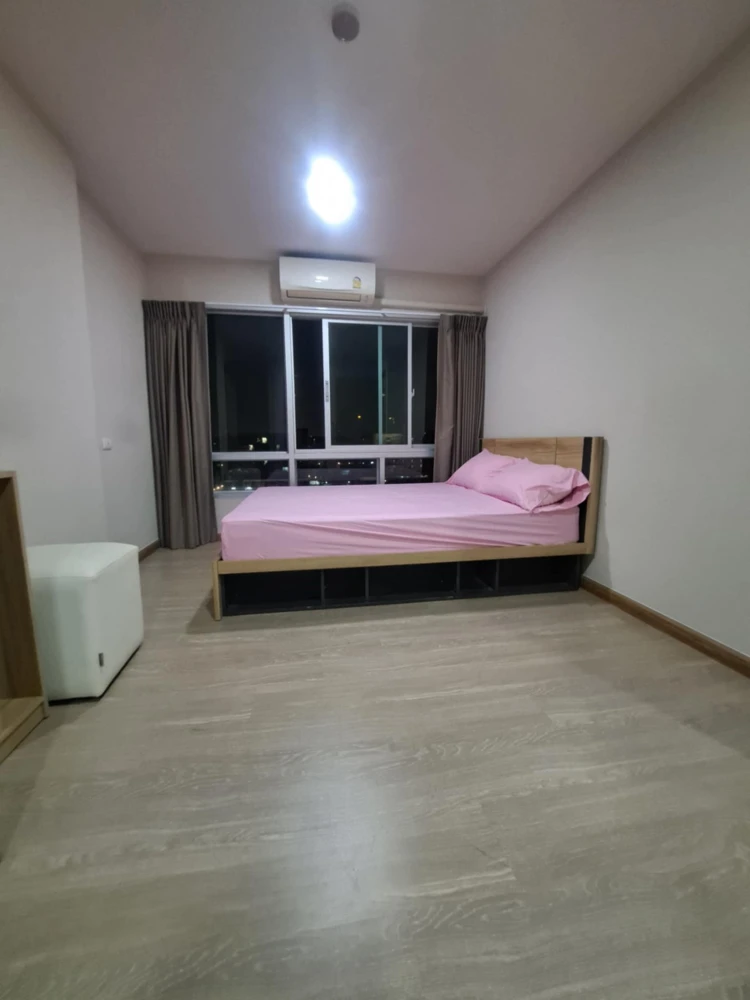 For rent: B Condo, ready to move in, furnished, just bring your bag+++