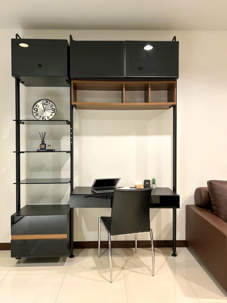 House for rent in the middle of Bangkok, Siam-Pathumwan, spacious room, clean, airy, fully decorated, complete with electrical appliances, must book.