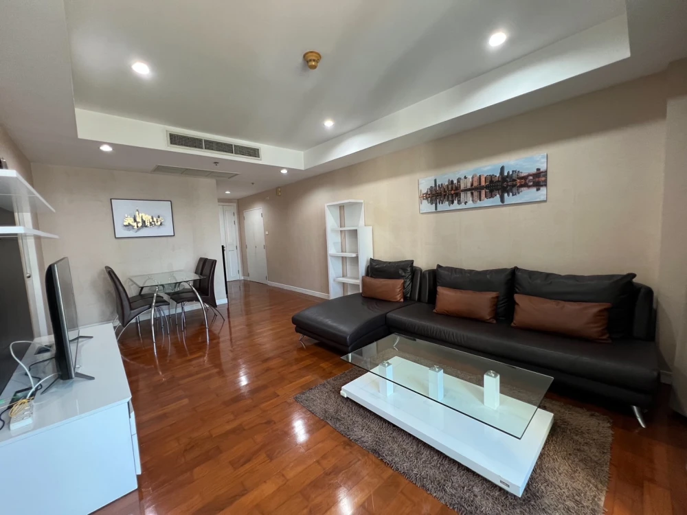 For rent, Baan Siri Twenty Four, a luxury condo in modern style. In the heart of the city, book now, don't wait.