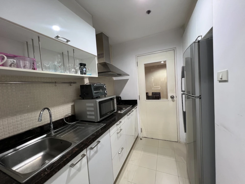 For rent, Baan Siri Twenty Four, a luxury condo in modern style. In the heart of the city, book now, don't wait.