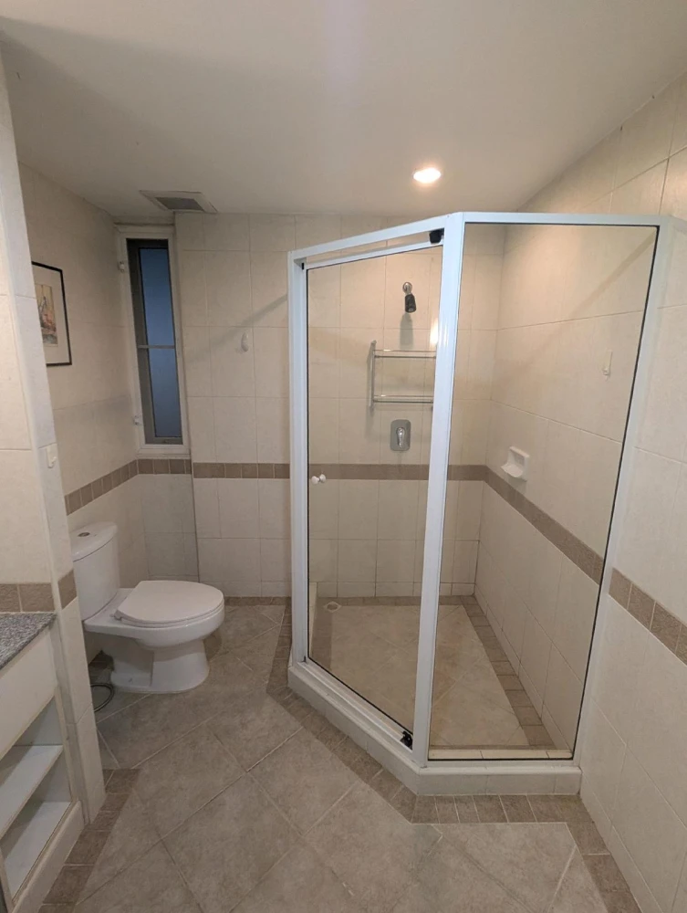 For rent, Siri Sathorn Yen Akat house, spacious room, comfortable, comes with complete decorations, book now.