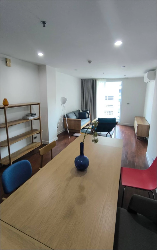 For rent: Siri Silom House, fully furnished, spacious rooms with plenty of usable space. Book now to secure your unit!