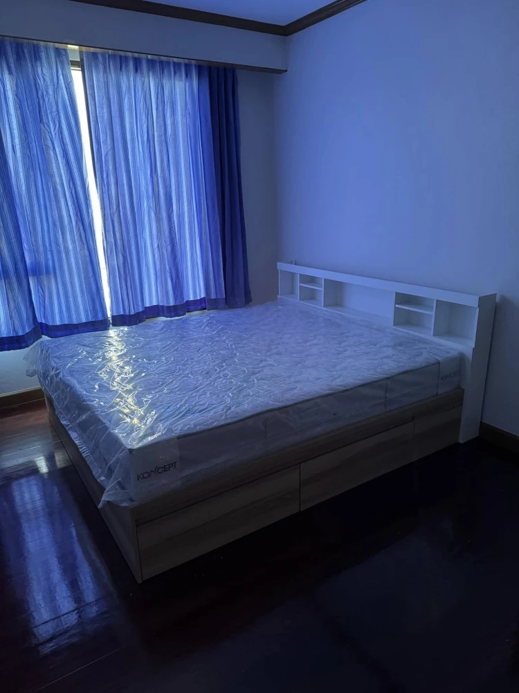 For rent: Baan Chao Phraya, near Icon Siam, room on the 16th floor, river view, great view, spacious room, must book like this.