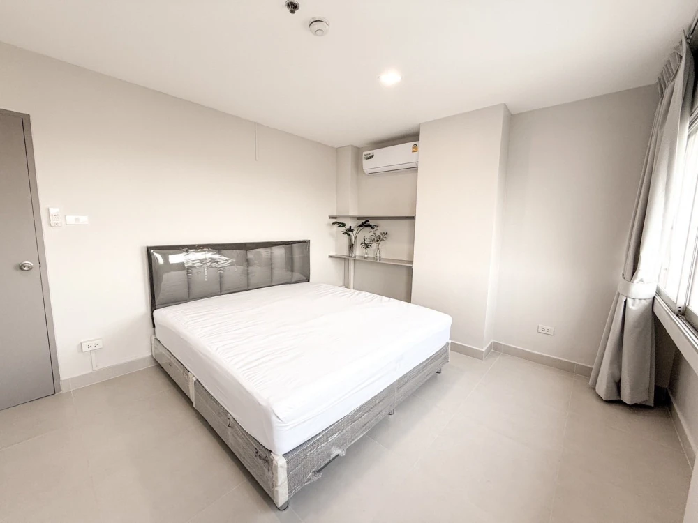 For rent: P. Thana Tower, 2 bedrooms, 1 bathroom, clean, airy, very comfortable. Hurry and reserve now!