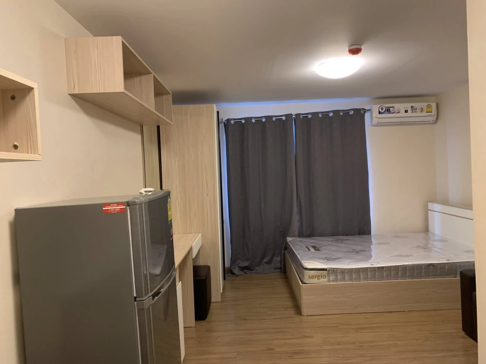 Plum Condo Phaholyothin 89 for rent. North-facing unit with a great view of the outside of the building. Fully furnished and ready to move in.