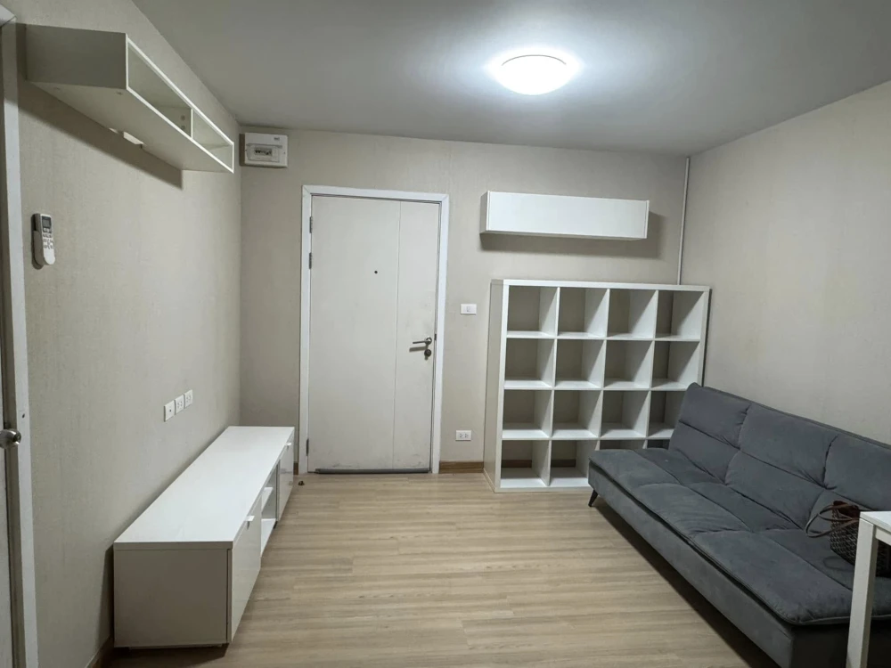 For rent, Plum Condo Phaholyothin 89, complete with electrical appliances. Comes with a low price you can't miss
