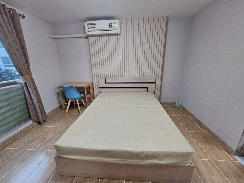 Plum Condo Phaholyothin 89, Phase 3, Building B, 4th floor for rent. Furnished with furniture and appliances (as shown in the pictures). Book now!