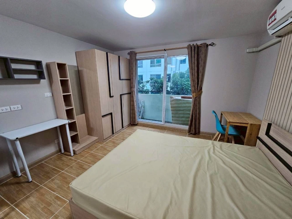 Plum Condo Phaholyothin 89, Phase 3, Building B, 4th floor for rent. Furnished with furniture and appliances (as shown in the pictures). Book now!