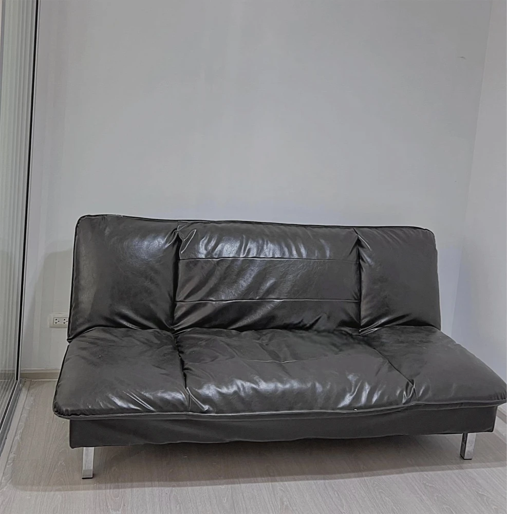 For rent: Plum Condo Park Rangsit, 8th floor, Phase 2, swimming pool view, beautiful room, fully furnished, interested, book now, urgently.