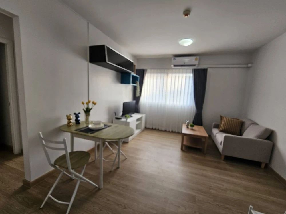 Plum Condo Park Rangsit for rent. Beautiful and comfortable room. Book now!!