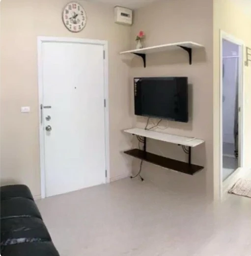 For rent: Plum Condo Park Rangsit Phase 1, fully furnished, pool view, direct access to the park. Don't miss out!