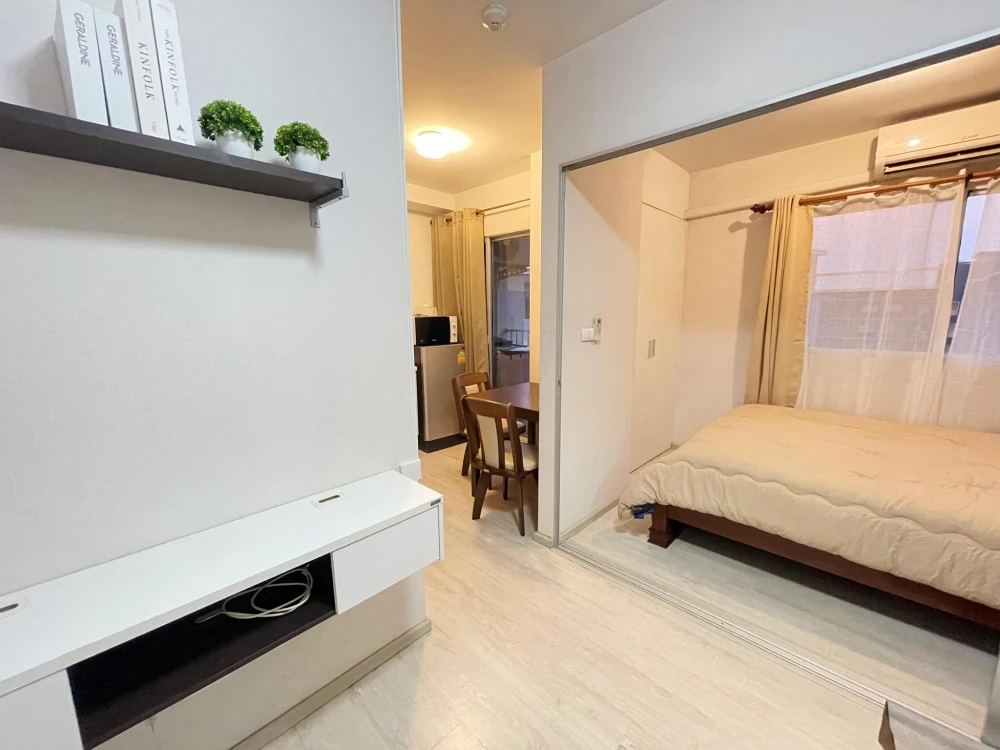 For rent: Plum Condo Park Rangsit Phase 2, beautiful room, as advertised, Building D, 8th floor, full electrical appliances and furniture, don't miss